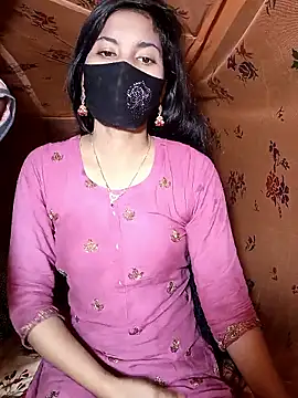 Hot couple 1 online show from January 10, 2026, 4:20 pm