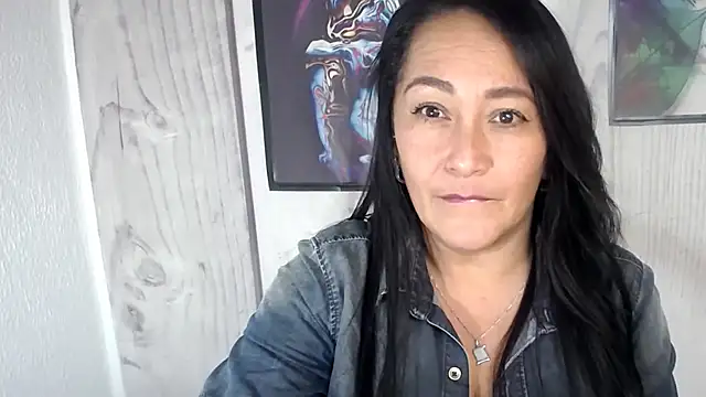 JULIANAWET69 online show from November 24, 2025, 4:23 am