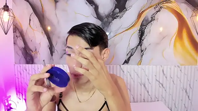 JackeOwens online show from December 3, 2025, 11:52 am