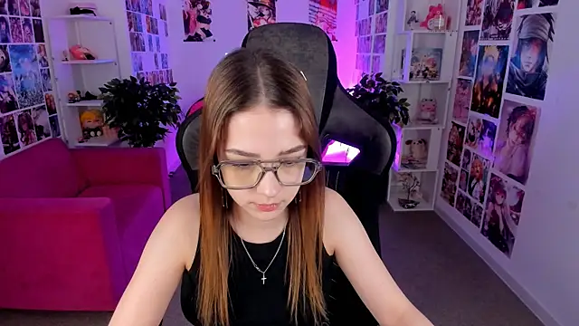 PamBeesly online show from March 1, 2025, 8:02 am