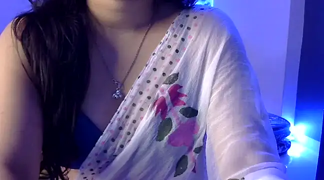 Snapshot of Shanaya1 chatting on February 19, 2025, 4:00 pm Shanaya1 online show from February 19, 2025, 4:00 pm