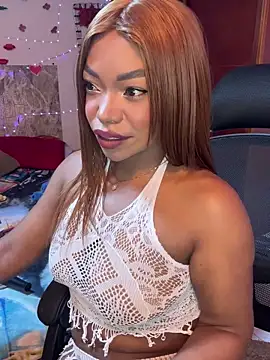 SaraYedid17 online show from November 12, 2025, 6:36 am