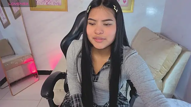 Paulette v online show from April 1, 2026, 1:41 pm