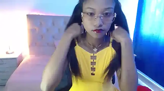 LITTLEDOLLHOT online show from January 31, 2025, 6:03 pm