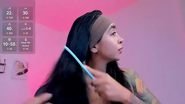 sophierooy22 online show from December 22, 2025, 1:24 am