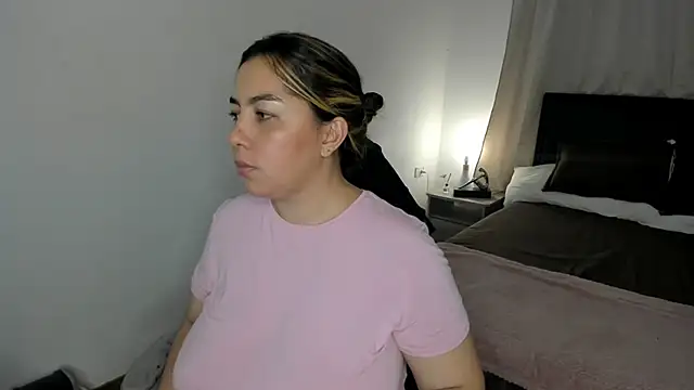 brithany olson25 online show from March 28, 2026, 2:22 am