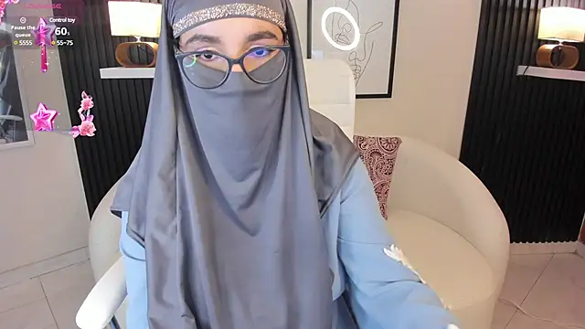 Ayha khalaf online show from March 18, 2025, 4:04 am