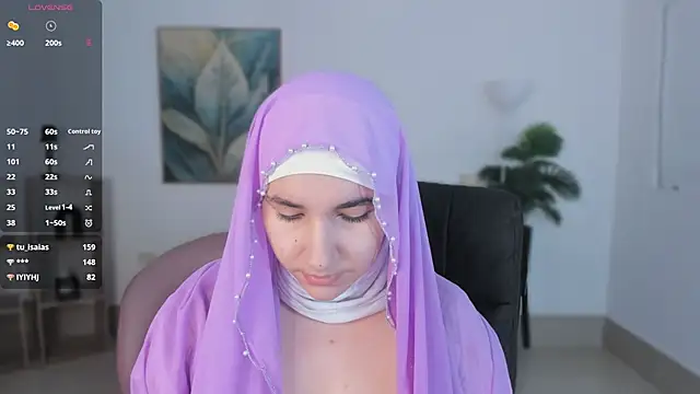 Ayha khalaf online show from October 4, 2025, 12:52 am