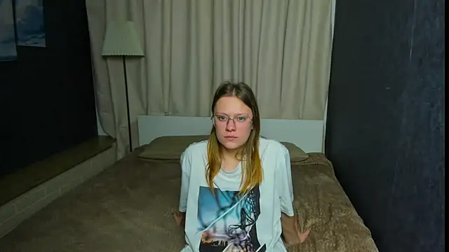 TessaSwans online show from January 30, 2025, 12:16 pm