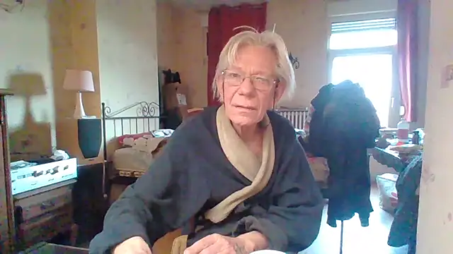 rosanetrav online show from March 20, 2026, 7:13 am