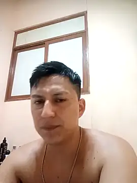 Snapshot of LuisMex1998 chatting on May 6, 2026, 8:19 am LuisMex1998 online show from May 6, 2026, 8:19 am