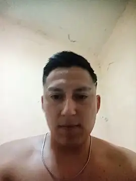 Snapshot of LuisMex1998 chatting on May 27, 2026, 7:49 am LuisMex1998 online show from May 27, 2026, 7:49 am