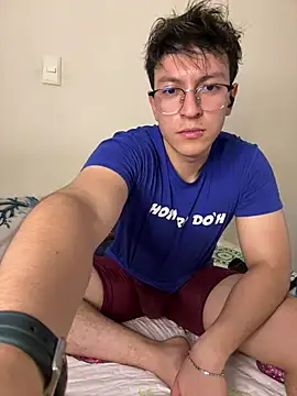 Snapshot of Amon__ashford chatting on January 22, 2025, 1:42 am Amon ashford online show from January 22, 2025, 1:42 am