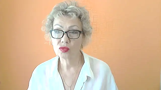 Snapshot of NessyJenixs chatting on July 16, 2026, 6:19 am NessyJenixs online show from July 16, 2026, 6:19 am