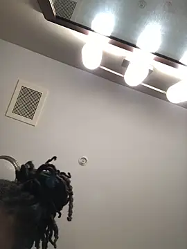 Snapshot of theprettysoles chatting on April 10, 2026, 10:03 pm theprettysoles online show from April 10, 2026, 10:03 pm