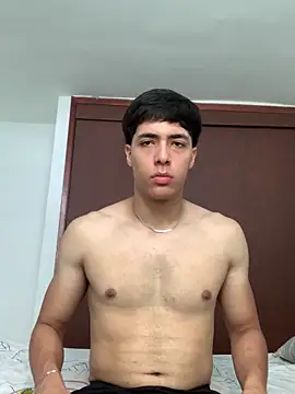 max ryderr online show from February 18, 2025, 3:54 pm