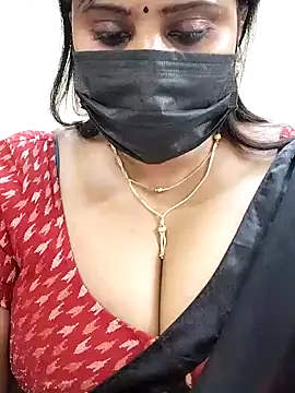 Queenflowerr online show from January 28, 2025, 9:08 pm