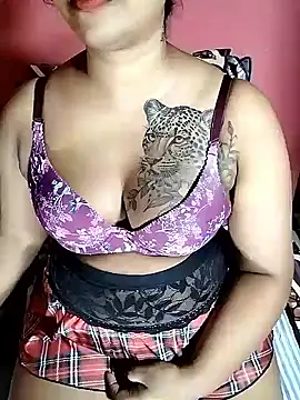 Snapshot of Sexy-Monikaa chatting on April 26, 2026, 10:29 pm Sexy-Monikaa online show from April 26, 2026, 10:29 pm