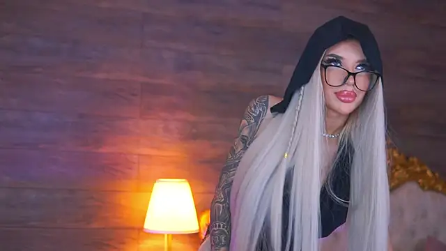 Juicy Jessye online show from February 12, 2026, 8:59 pm