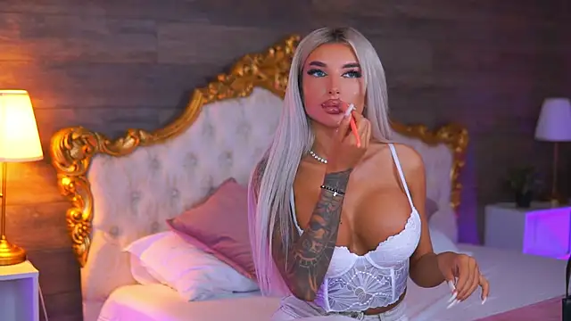Snapshot of Juicy_Jessye chatting on July 1, 2026, 8:52 pm Juicy Jessye online show from July 1, 2026, 8:52 pm