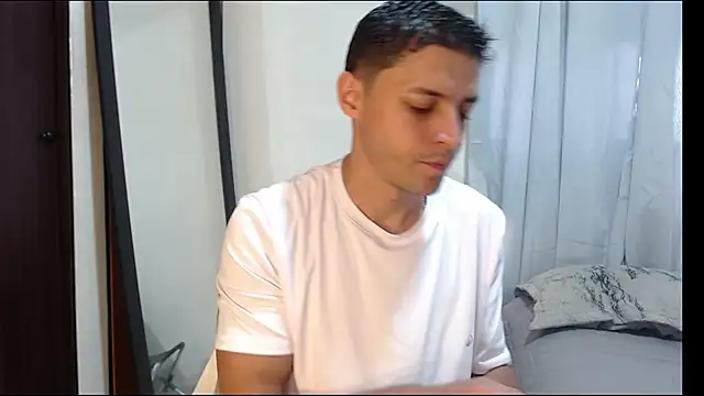 Frank Millers online show from March 11, 2026, 6:25 pm