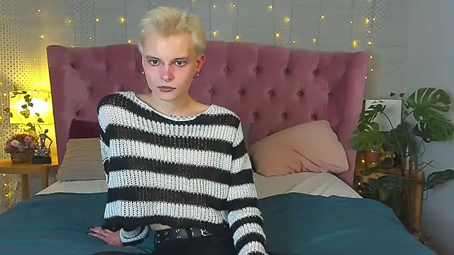 DemianEnglen online show from January 21, 2025, 9:04 pm