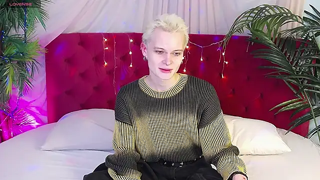 DemianEnglen online show from February 1, 2025, 8:37 pm