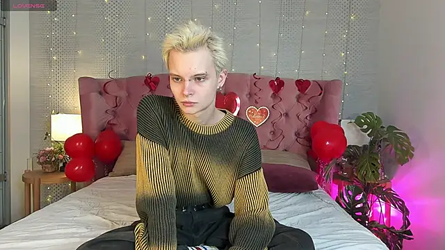 DemianEnglen online show from February 12, 2025, 9:22 pm