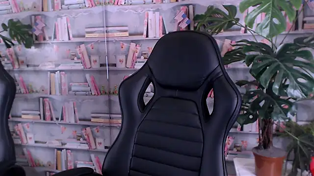 DemianEnglen online show from March 20, 2025, 8:42 am