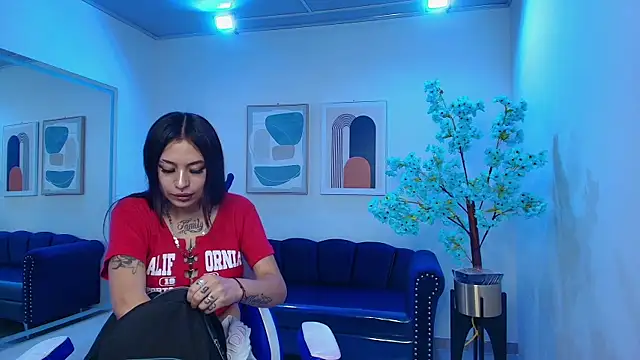 Charlotte ethan online show from March 4, 2025, 3:33 am