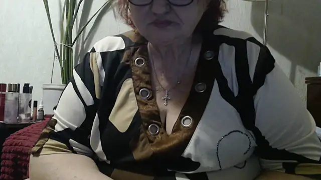 DeniseeRosea online show from April 9, 2026, 6:35 pm