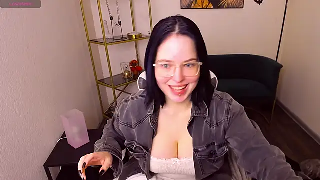 Manic pixie  online show from October 22, 2025, 11:21 am