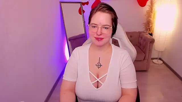 Manic pixie  online show from February 21, 2026, 3:46 pm