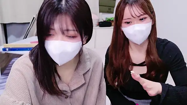 NA-KAREN-V8 online show from March 1, 2025, 2:23 pm