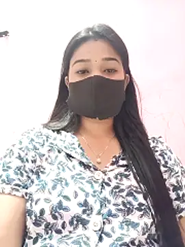 Snapshot of Simran-001 chatting on April 13, 2026, 12:21 pm Simran-001 online show from April 13, 2026, 12:21 pm