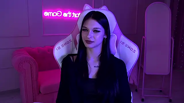 Snapshot of BeverlyMost chatting on February 20, 2025, 10:48 am BeverlyMost online show from February 20, 2025, 10:48 am