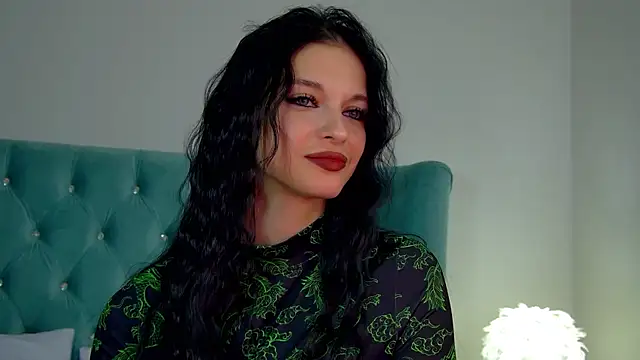 Snapshot of BeverlyMost chatting on March 5, 2025, 9:16 am BeverlyMost online show from March 5, 2025, 9:16 am