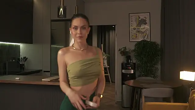 Sofa 01 online show from April 7, 2026, 2:39 pm