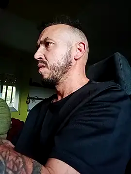 Snapshot of wapo100x100 chatting on October 9, 2025, 2:26 pm wapo100x100 online show from October 9, 2025, 2:26 pm