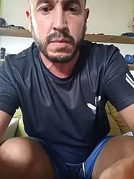 Snapshot of wapo100x100 chatting on October 11, 2025, 3:32 pm wapo100x100 online show from October 11, 2025, 3:32 pm