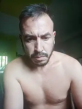 Snapshot of wapo100x100 chatting on October 14, 2025, 12:06 pm wapo100x100 online show from October 14, 2025, 12:06 pm