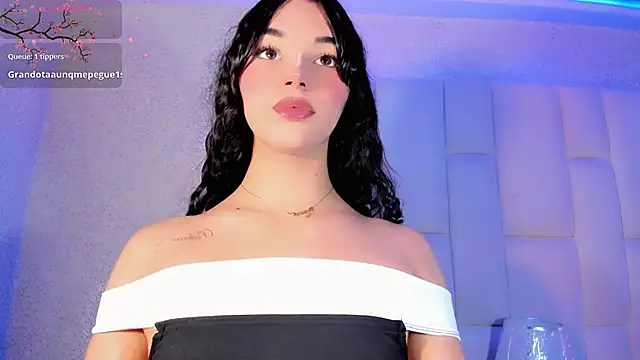 Snapshot of Angeles_Busst chatting on September 27, 2025, 8:36 pm Angeles Busst online show from September 27, 2025, 8:36 pm