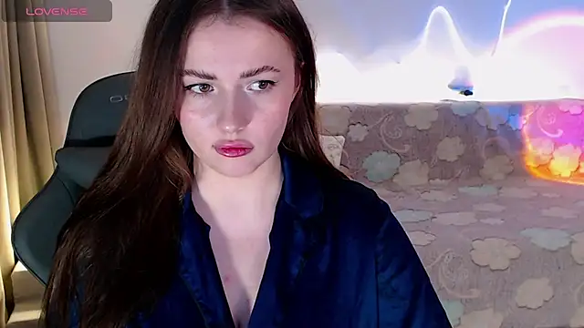 Snapshot of Ollie_James chatting on November 26, 2025, 10:44 pm Ollie James online show from November 26, 2025, 10:44 pm