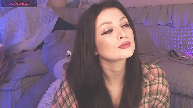 Snapshot of BritneyBarker chatting on January 15, 2025, 12:51 am BritneyBarker online show from January 15, 2025, 12:51 am