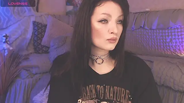 Snapshot of BritneyBarker chatting on January 25, 2025, 1:54 am BritneyBarker online show from January 25, 2025, 1:54 am