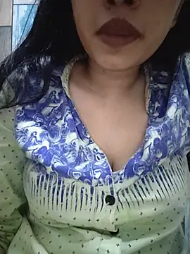 Snapshot of cute_IndianBabe chatting on July 8, 2026, 12:59 am cute IndianBabe online show from July 8, 2026, 12:59 am