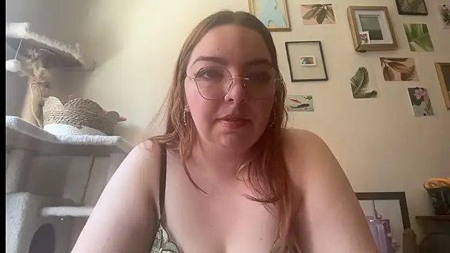 curvycate127 online show from March 17, 2026, 6:44 pm