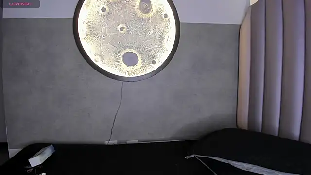 Martshall09 online show from April 9, 2026, 5:18 am