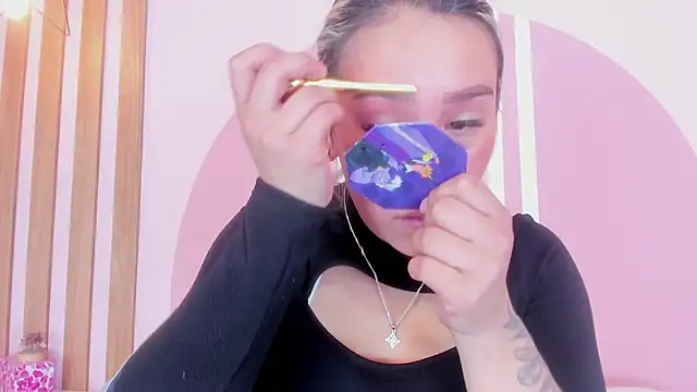 Lannajansen online show from March 21, 2026, 2:31 pm