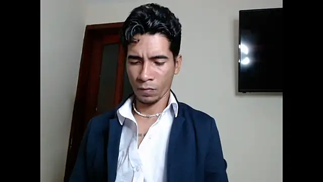 Snapshot of King_Liam chatting on January 24, 2025, 10:43 am King Liam online show from January 24, 2025, 10:43 am